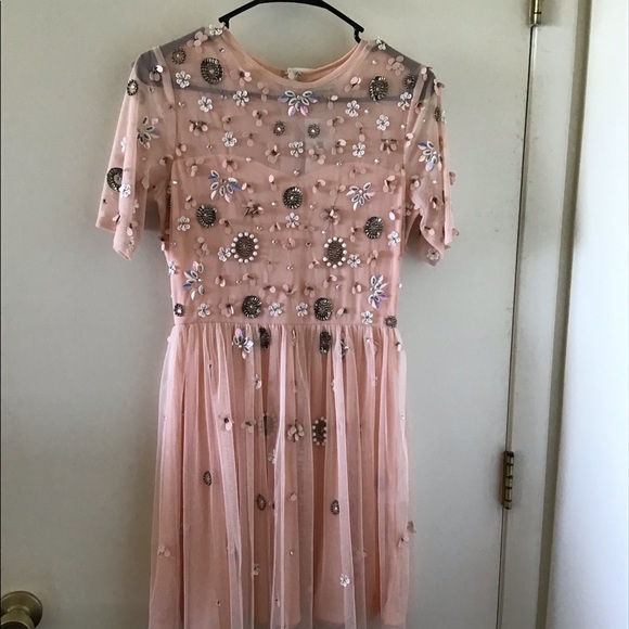 NWT Lace & Beads blush dress in small - Picture 3 of 6